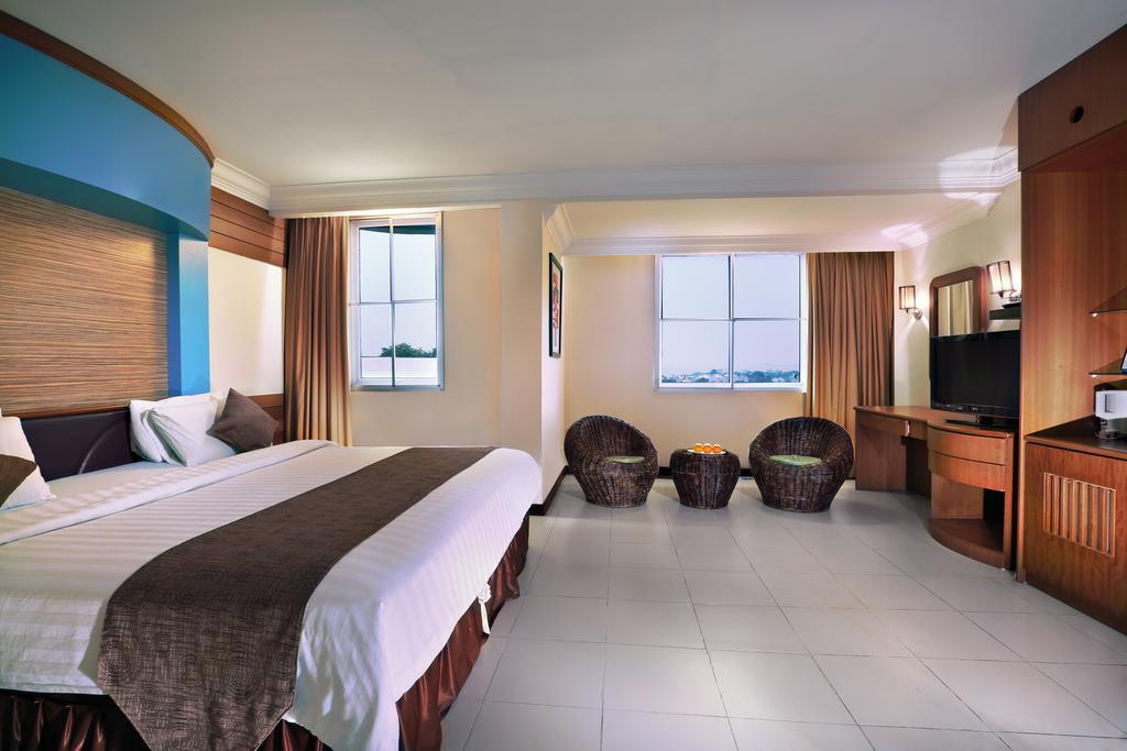 Aston Karimun City Hotel Tanjung Balai Karimun Exterior photo