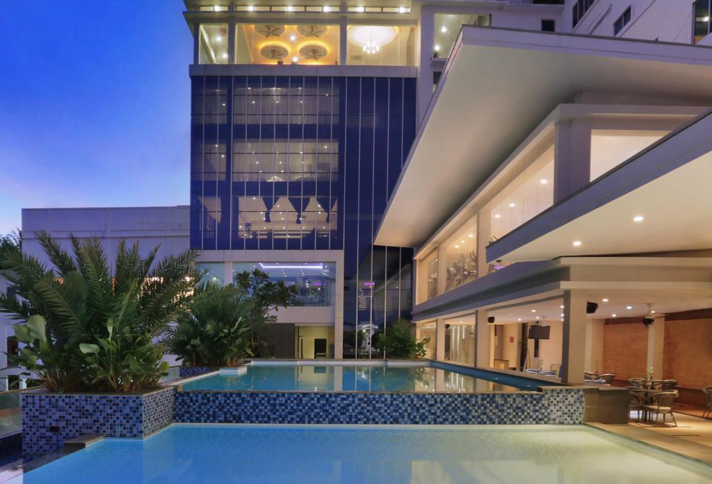 Aston Karimun City Hotel Tanjung Balai Karimun Exterior photo