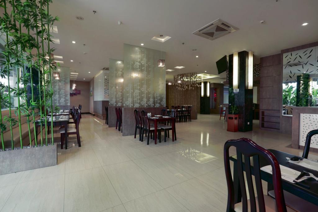 Aston Karimun City Hotel Tanjung Balai Karimun Exterior photo
