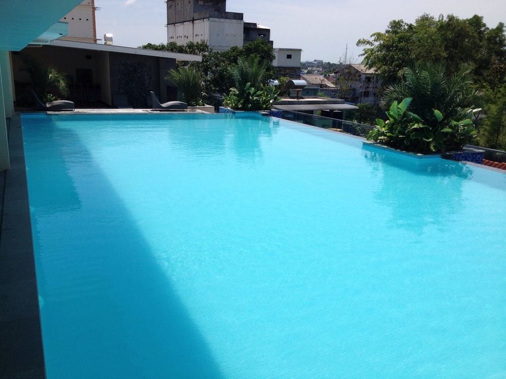 Aston Karimun City Hotel Tanjung Balai Karimun Exterior photo