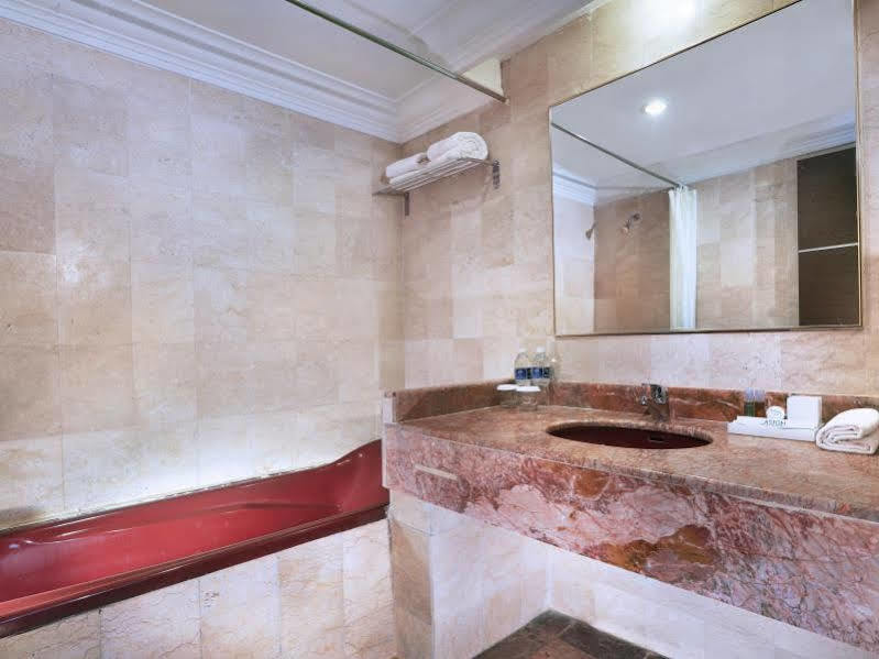 Aston Karimun City Hotel Tanjung Balai Karimun Exterior photo